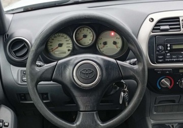 Toyota RAV4 II 1.8 VVTi 125KM 2002 Toyota RAV4 Zarejestrowany - ubezpieczony - 1,8 - 125 KM 1.8 Benzyna 125KM, zdjęcie 23