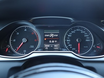 Audi A4 B8 Avant Facelifting 2.0 TDI 150KM 2014 Audi A4 2.0 TDI, Skóra, Navi, Xenon, Bi-Xenon, zdjęcie 10