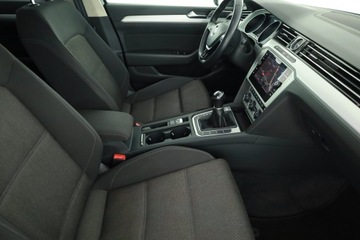 Volkswagen Passat B8 Limousine 1.8 TSI BlueMotion Technology 180KM 2017 VW Passat 1.8 TSI, Salon Polska, VAT 23%, Navi, zdjęcie 6