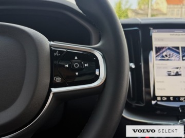 Volvo XC60 II Crossover Plug-In Facelifting 2.0 T8 455KM 2023 Volvo XC 60 T8 Plug-In 310 + 145 KM AWD Ultimate D, zdjęcie 9