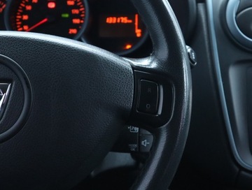 Dacia Lodgy Minivan TCe  115KM 2016 Dacia Lodgy 1.2 TCe, Salon Polska, 7 miejsc, Navi, zdjęcie 19