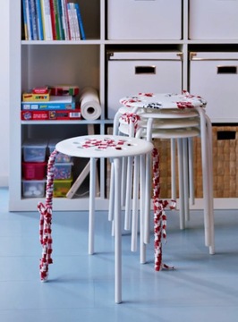 IKEA MARIUS STOŁEK TABORET KRZESŁO KUCHENNE BIAŁY