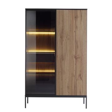 Высокая витрина SENTO с фрезерованным фасадом и выдвижным ящиком со светодиодной подсветкой