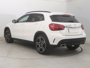 Mercedes GLA I Off-Roader Facelifting 2.0 220 184KM 2018 Mercedes GLA GLA 220 4MATIC, Salon Polska, zdjęcie 3