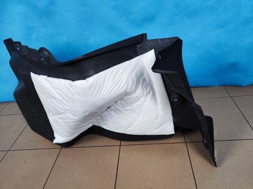 БАГАЖНИК БОКОВИНА СЕДАН COROLLA E21 СПРАВА 64710-12080