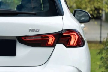 BMW Seria 1 F70 2026 BMW Seria 1 Podgrzewane przednie fotele Duzy rabat Dowolna konfiguracja, zdjęcie 12