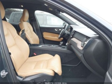 Volvo XC60 II 2021 Volvo XC 60 T6 Inscription 2021 2.0 Benzyna 316KM, zdjęcie 9