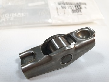 Dźwigienka zaworowa 1.5 Hdi DV5R DV6R CITROEN PEUGEOT 9810144180 Oryginał !