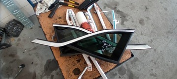 Opel Astra K V kombi szyba boczna chrom