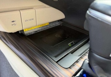 Toyota Camry IX Sedan 2.5 Hybrid Dynamic Force 218KM 2020 Toyota Camry salon Polska, Head-Up, FV-VAT 23, 1 rej 21r. 2.5 Hybryda, zdjęcie 9