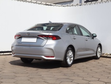 Toyota Corolla XII Sedan 1.5 VVT-i 125KM 2022 Toyota Corolla 1.5 VVT-i, Salon Polska, zdjęcie 4