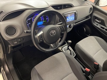 Toyota Yaris III Hatchback 5d Facelifting Hybrid 100KM 2016 Toyota Yaris Hybrid 100 Premium III (2011-2019), zdjęcie 9