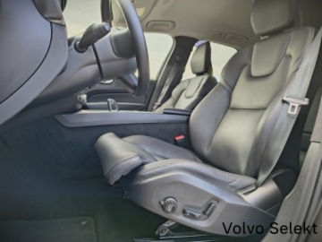 Volvo XC60 II 2023 Volvo XC 60 B4 Diesel Plus Bright BLIS ACC Pilot A, zdjęcie 22