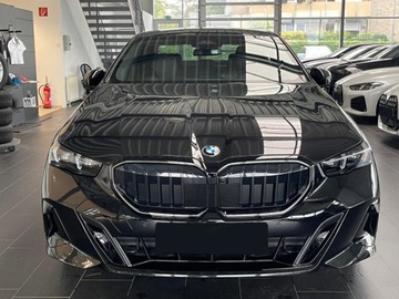 BMW Seria 5 G90-91 Touring 2.0 520d 197KM 2025 BMW Seria 5 520d xDrive Sport Sedan 2.0 (197KM) 2025, zdjęcie 5