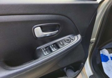 Kia Carens IV Minivan 1.7 VGT CRDI 115KM 2014 Kia Carens Kia Carens 1.7 CRDi XL 7os 1.7 Diesel 115KM, zdjęcie 10