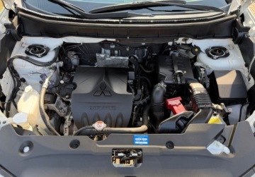 Mitsubishi ASX I SUV Facelifting 2016 1.6 117KM 2017 Mitsubishi ASX 1.6 117KM Xenon Key-less Kamera CLIMATRONIC Bezwypadkowy Se, zdjęcie 8