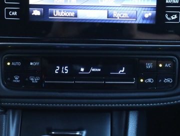 Toyota Auris II Hatchback 5d Facelifting 1.6 Valvematic 132KM 2018 Toyota Auris 1.6 Valvematic, Salon Polska, zdjęcie 14