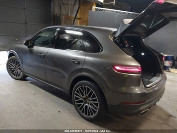 Porsche Cayenne III 2019 Porsche Cayenne 2019 PORSCHE CAYENNE 3.0 Benzyna 335KM, zdjęcie 3