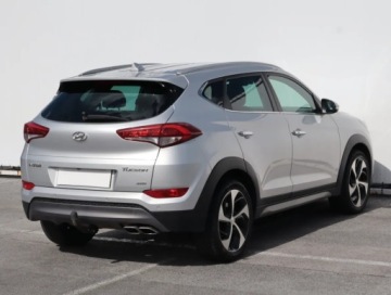 Hyundai Tucson III SUV 2.0 CRDI 185KM 2016 Hyundai Tucson 2.0 CRDi, 182 KM, 4X4, Automat, zdjęcie 4