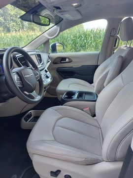 Chrysler Pacifica II 3.6 V6 291KM 2021 CHRYSLER VOYAGER PACIFICA 3,6 V6, zdjęcie 16