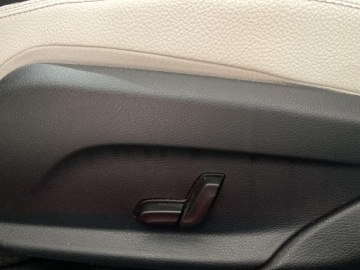 Mercedes Klasa C W205 2015 Mercedes-Benz Klasa C 180 (BlueTEC) d W205 (2014-2, zdjęcie 20