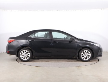 Toyota Corolla XI Sedan Facelifting 1,6 Valvematic 132KM 2018 Toyota Corolla 1.6 Valvematic, Salon Polska, zdjęcie 5