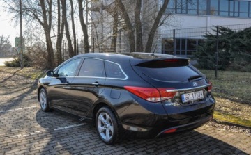 Hyundai i40 Kombi 1.7 CRDi HIGH 136KM 2013 Hyundai i40 2013 r. Bezwypadkowy 1.7 Diesel 136KM, zdjęcie 2