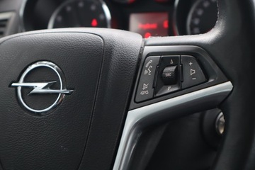 Opel Astra J Hatchback 5d 1.4 Turbo ECOTEC 140KM 2012 Opel Astra 1.4 T, Klima, Klimatronic, Tempomat, zdjęcie 15