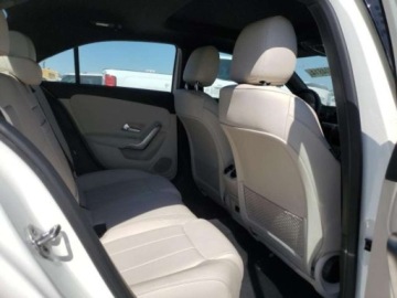 Mercedes Klasa A W177/V177 2022 Mercedes-Benz Klasa A 2022r., 2.0L 2.0 Benzyna 188KM, zdjęcie 8
