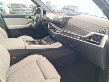 BMW X5 G05 SUV Facelifting 3.0 30d 298KM 2025 BMW X5 xDrive30d Sport Suv 3.0 (298KM) 2025, zdjęcie 10