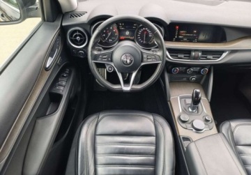 Alfa Romeo Stelvio SUV 2.0 Turbo 280KM 2017 Alfa Romeo Stelvio Executive Q4, Podgrzewane fotele, Kamera cofania, GPS,, zdjęcie 4