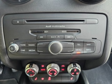 Audi A1 I Hatchback 3d 1.6 TDI 90KM 2014 Audi A1 3-drzwiowe S-LINE ASO navi grz. fotele klima ALU 17 2xkola g, zdjęcie 13