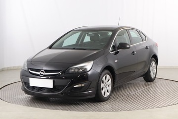 Opel Astra J Sedan 1.6 Twinport ECOTEC 115KM 2017 Opel Astra 1.6 16V, Salon Polska, Skóra, Klima, zdjęcie 1