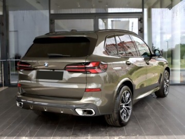 BMW X5 G05 SUV Facelifting 3.0 30d 298KM 2026 xDrive30d M Sport 3.0 (298 KM)| Hak holowniczy, elektryczny, zdjęcie 2