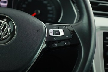 Volkswagen Passat B8 Limousine 1.8 TSI BlueMotion Technology 180KM 2017 VW Passat 1.8 TSI, Salon Polska, VAT 23%, Navi, zdjęcie 14
