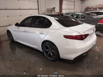 Alfa Romeo Giulia II 2019 Alfa Romeo Giulia 2019 Alfa Romeo Giulia Ti Sport AWD 2.0 Benzyna 280KM, zdjęcie 2