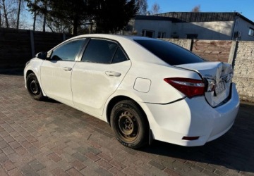 Toyota Corolla XI Sedan 1.4 D-4D 90KM 2015 Toyota Corolla TOYOTA COROLLA 1.4 D4D 1.4 Diesel 90KM, zdjęcie 3