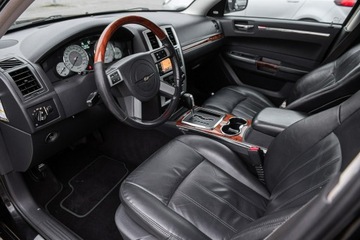 Chrysler 300C I Sedan 2.7 i V6 24V 193KM 2009 Chrysler 300C Luxury ! 2.7i V6 193KM ! Super Stan, zdjęcie 5