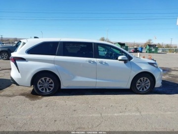 Toyota Sienna III 2023 Toyota Sienna xle, 2023r., 2.5L 2.5 Benzyna 189KM, zdjęcie 6