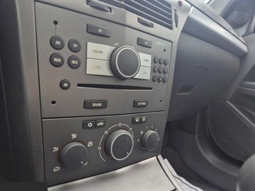 Opel Astra H Hatchback 5d 1.6 ECOTEC 115KM 2006 Opel Astra 1.6 benzyna 115KM 2006r, zdjęcie 13