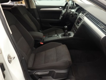 Volkswagen Passat B8 Variant 2.0 TDI BlueMotion SCR 190KM 2016 VW Passat 2.0 TDI, Serwis ASO, 187 KM, Navi, zdjęcie 8