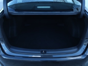 Toyota Corolla XII Sedan 1.8 Hybrid 122KM 2022 Toyota Corolla 1.8 Hybrid, Salon Polska, zdjęcie 12