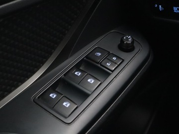 Toyota C-HR I Crossover 1.2L Turbo 116KM 2019 Toyota C-HR 1.2 Turbo, Salon Polska, Serwis ASO, zdjęcie 17