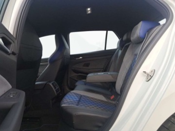 Volkswagen Golf VIII R 2.0 TSI 320KM 2023 Volkswagen Golf R 4Motion 320KM, ACC, APP, Harman Kardon, Ambiente 2.0, zdjęcie 27