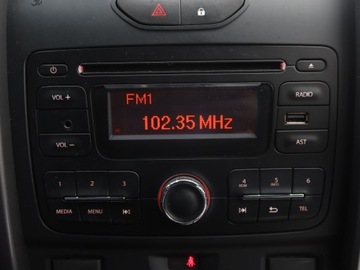 Dacia Duster I SUV Facelifting 1.6 SCe 114KM 2016 Dacia Duster 1.6 SCe, Salon Polska, Serwis ASO, zdjęcie 11