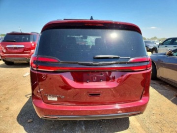 Chrysler Pacifica II 2023 Chrysler Pacifica Touring L 2023 3.6 Benzyna 287KM, zdjęcie 2
