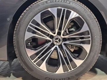 Mercedes Klasa E W214 Sedan 2.0 220d 197KM 2025 E Klasa 220 d 4-Matic Avantgarde 2.0 (moc 197 KM) 2025, zdjęcie 16