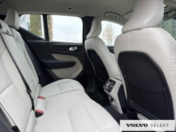 Volvo XC40 Crossover Facelifting 2.0 B3 163KM 2025 Volvo XC 40 XC40 B3 Plus Dark aut, Harman Kardon,, zdjęcie 13