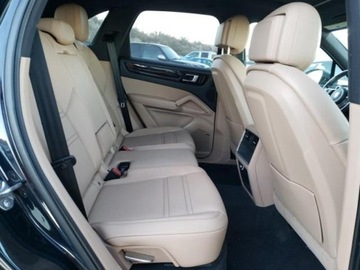 Porsche Cayenne III 2021 Porsche Cayenne Porsche Cayenne AWD, od ubezpieczalni, zdjęcie 8