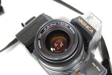 YASHICA 350-AF 35-70MM 1:3.3-4.5 WIZUALNIE PRAWIE JAK NOWY